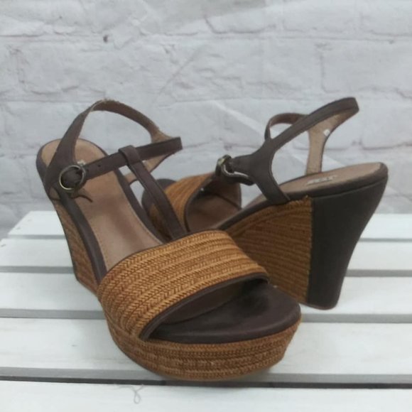 Ugg Fitchie Platform Leather Sandals Brown Sz 7.5 - Picture 2 of 8